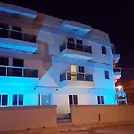 Central Two Bedroom Apartment