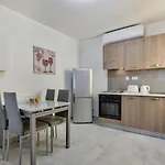 Central Two Bedroom Apartment
